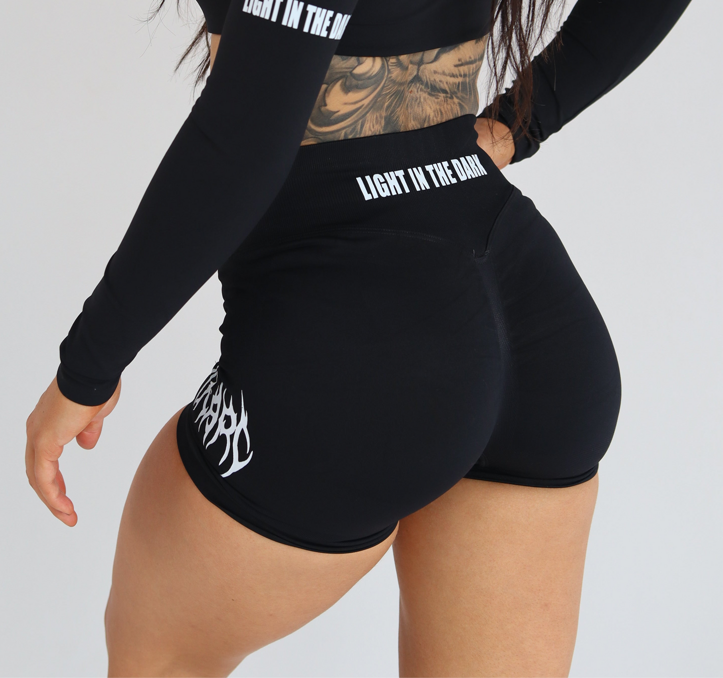 SHORTS - B&W