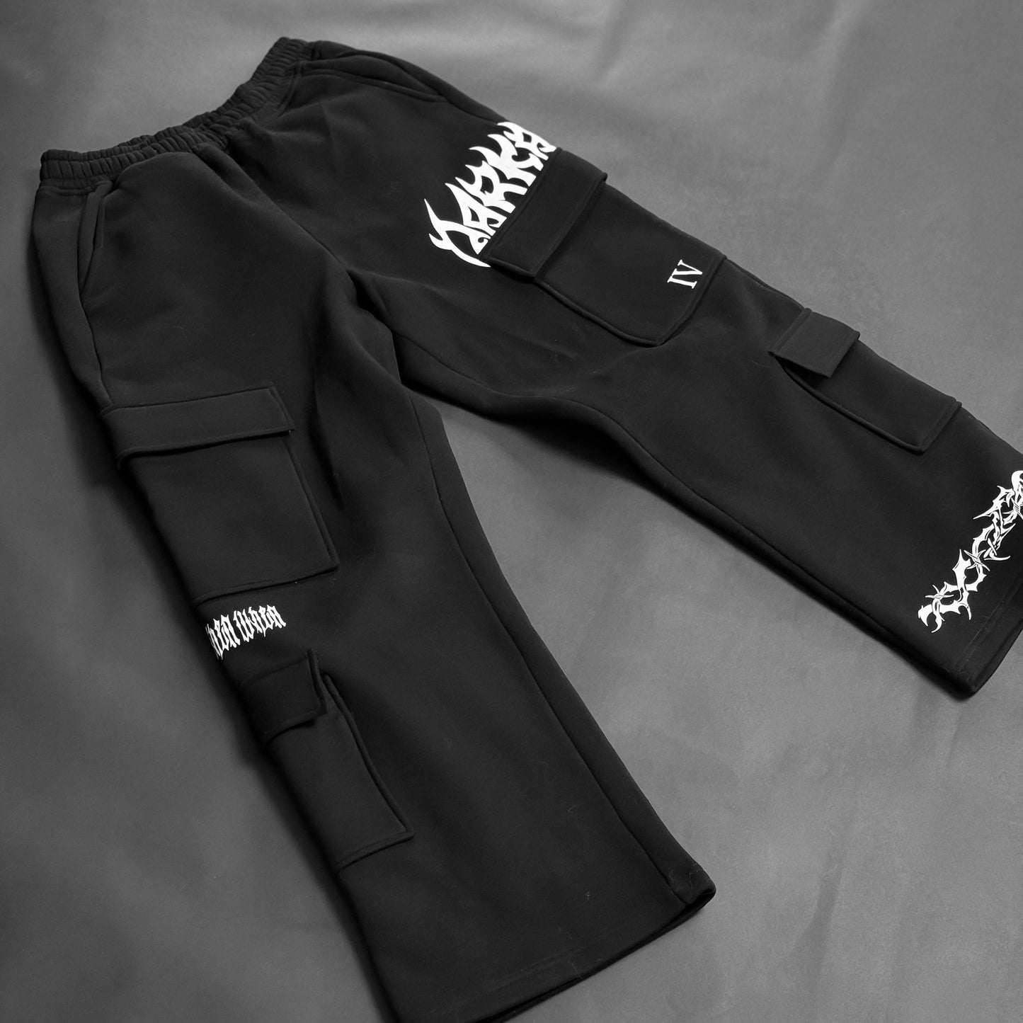 CARGOS