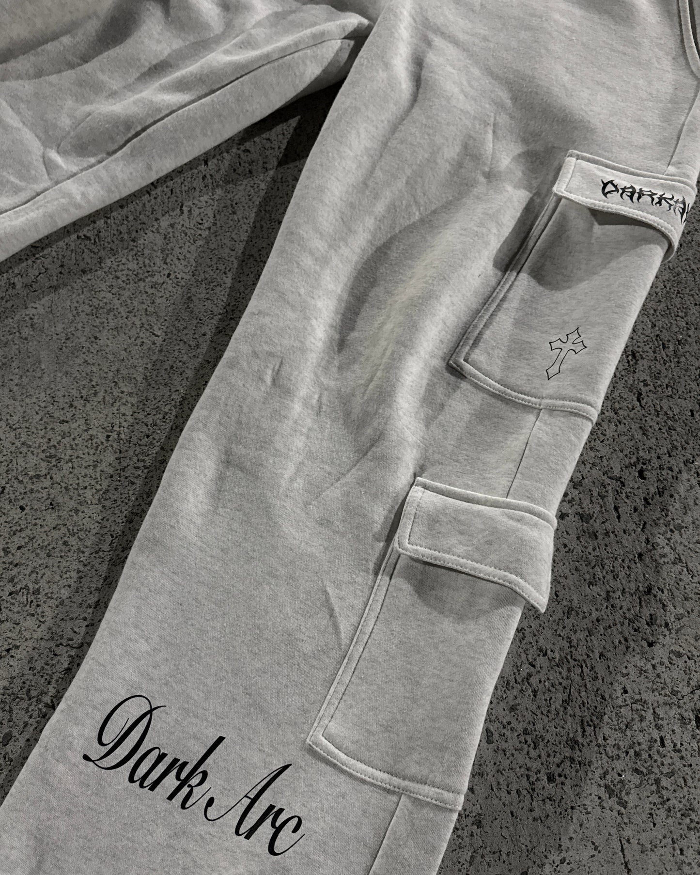 CARGOS GREY